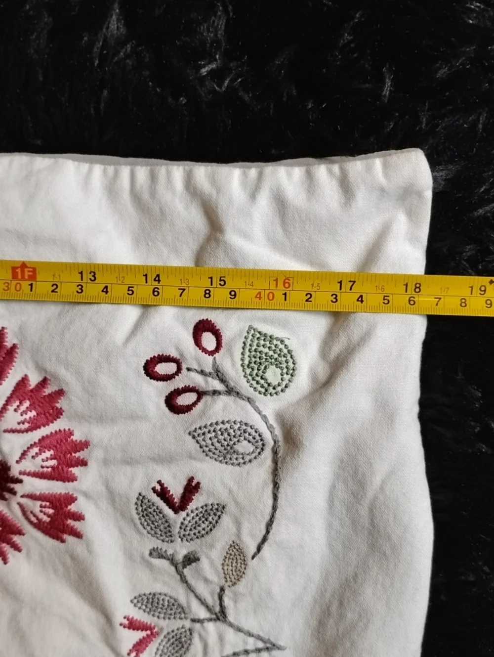 Embroidered Floral Pillowcase - Red & Green Motif